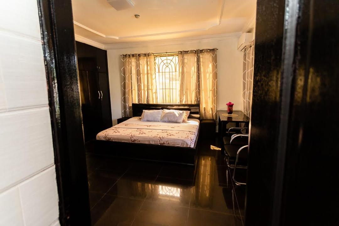 Dann Residence Ogbodjo Exterior foto