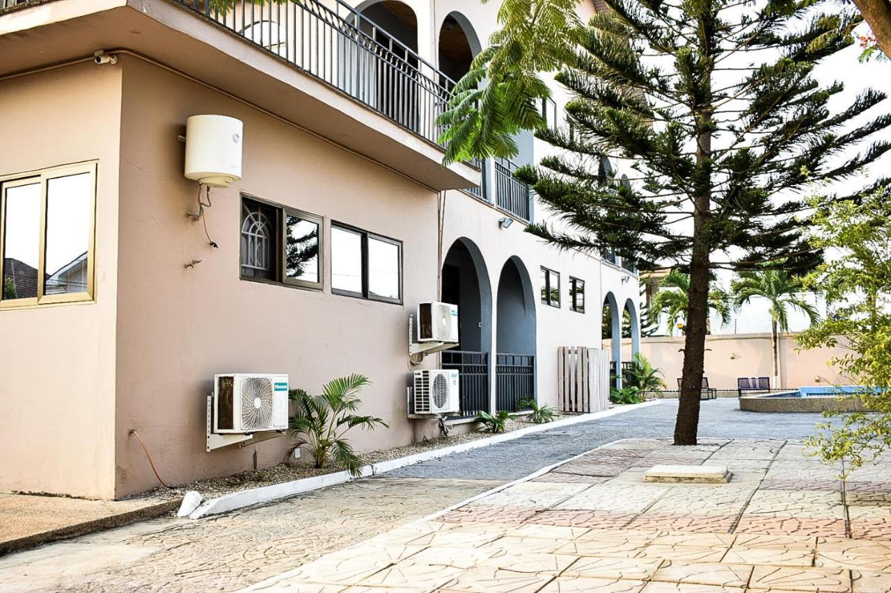 Dann Residence Ogbodjo Exterior foto